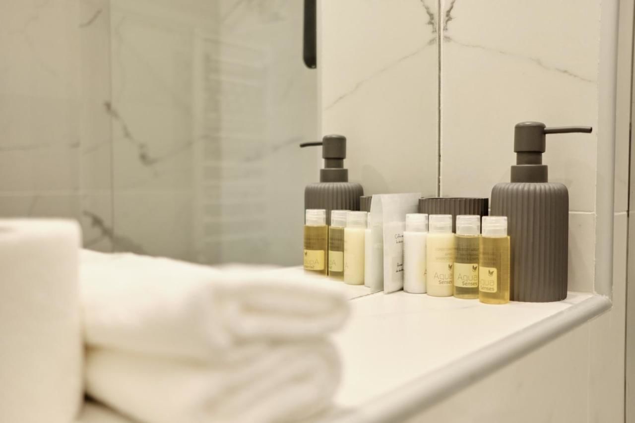 Отели типа «постель и завтрак» Apart Hotel Zebra Тиват-18