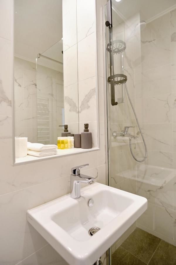Отели типа «постель и завтрак» Apart Hotel Zebra Тиват