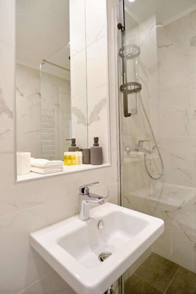 Отели типа «постель и завтрак» Apart Hotel Zebra Тиват-35