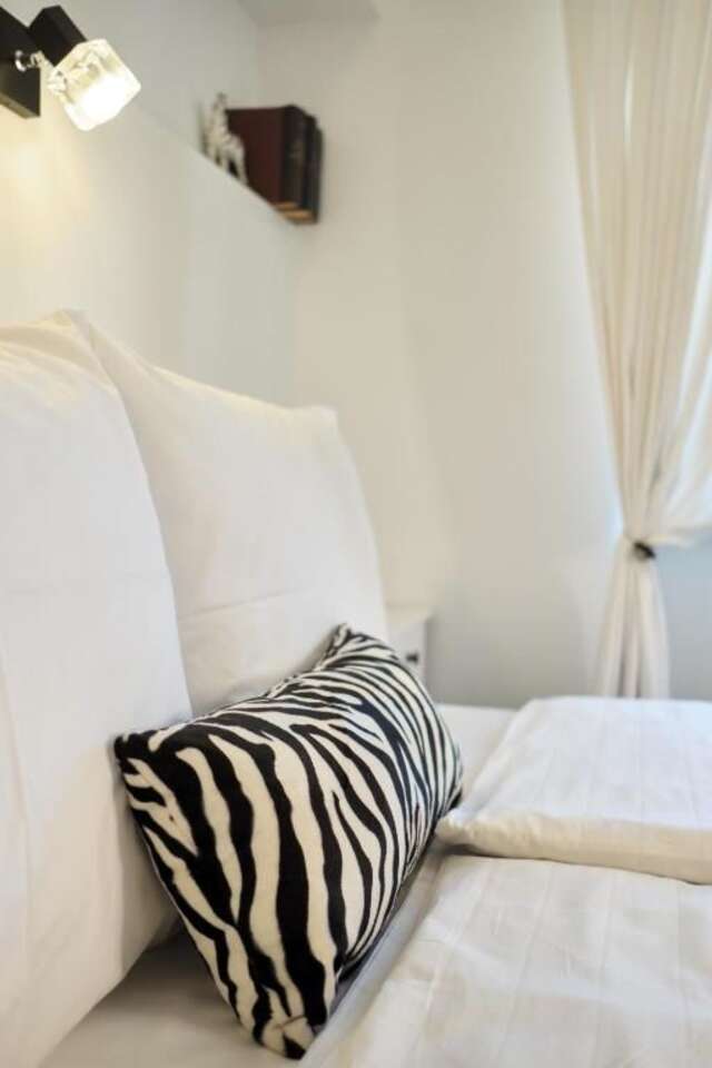 Отели типа «постель и завтрак» Apart Hotel Zebra Тиват-44